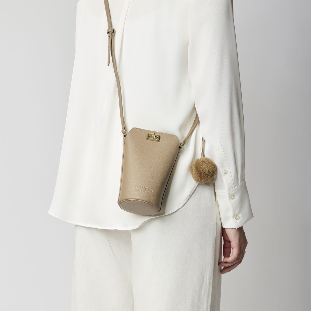 Adina Phonebag Antikk Grønn