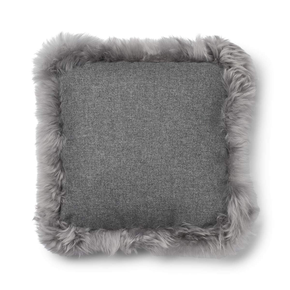 Classic Collection | Ullpute | Langhåret | Dobbeltsidig | 52x52 cm | 34x52 cm