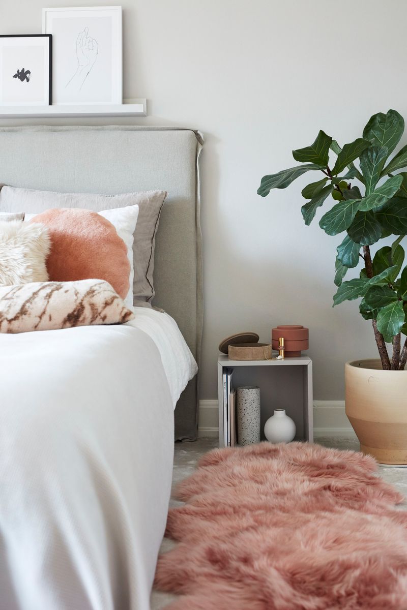 Saueskinnpute | Fløyel | Mokkasin | Dobbeltsidig | Ø45 cm & Ø62 cm Vintage Rosa