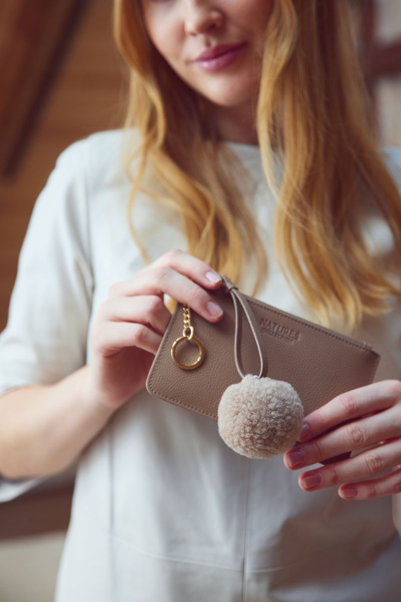 Tanya pung Beige
