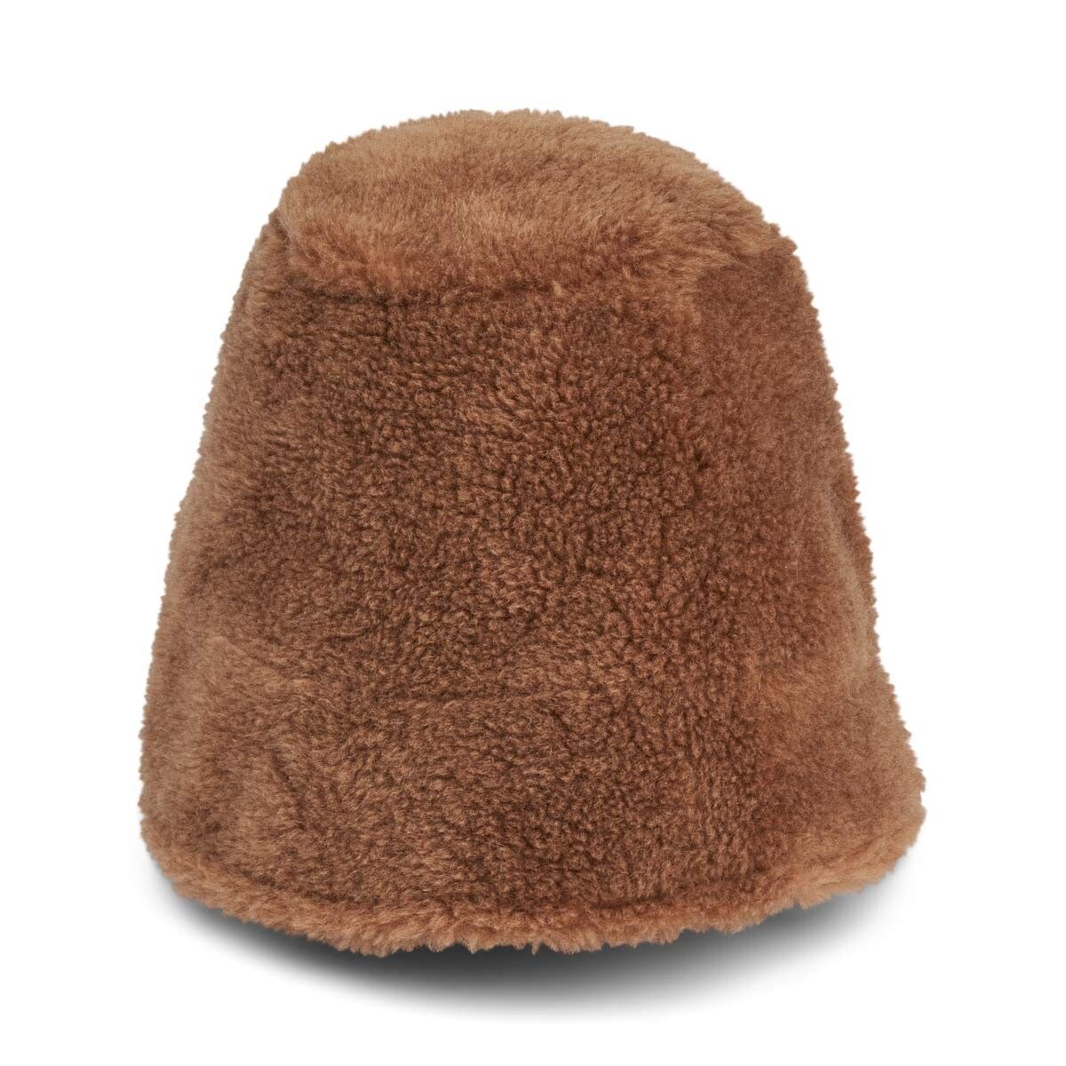 Linda lue Teddy Brun