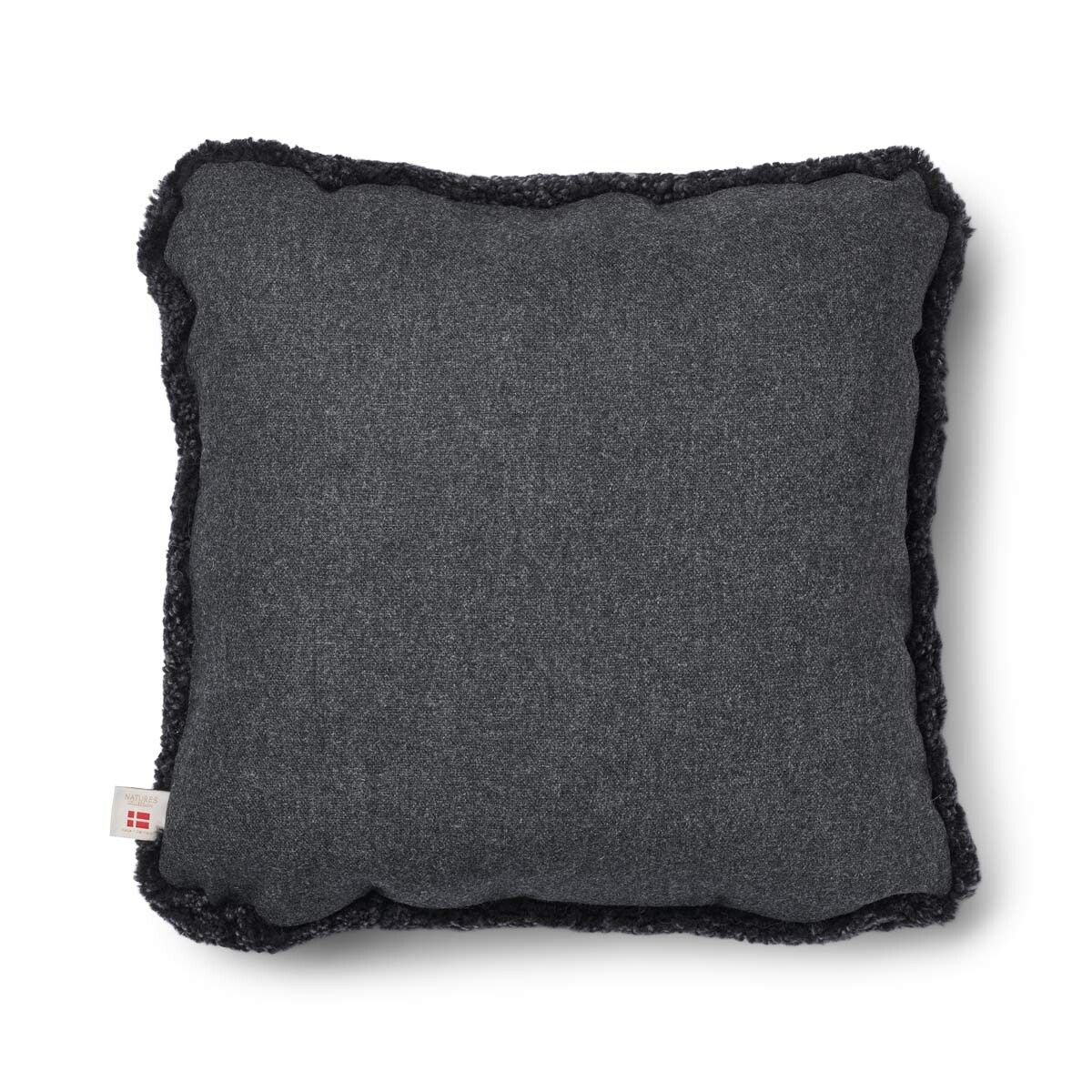 Classic Collection | Ullpute | Korthåret | 52x52 cm | 34x52 cm Koksgrå / Koksgrå
