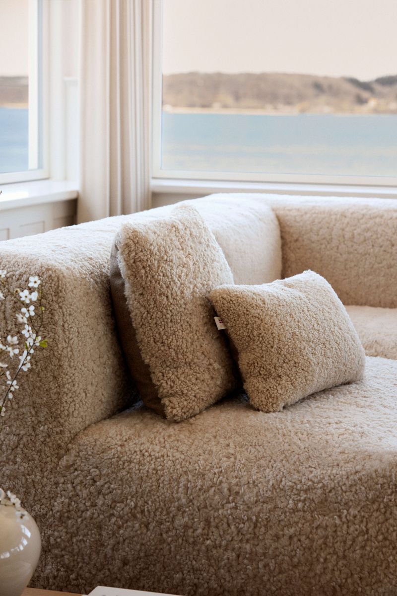 Classic Collection | Ullpute | Korthåret | 52x52 cm | 34x52 cm Beige / Beige