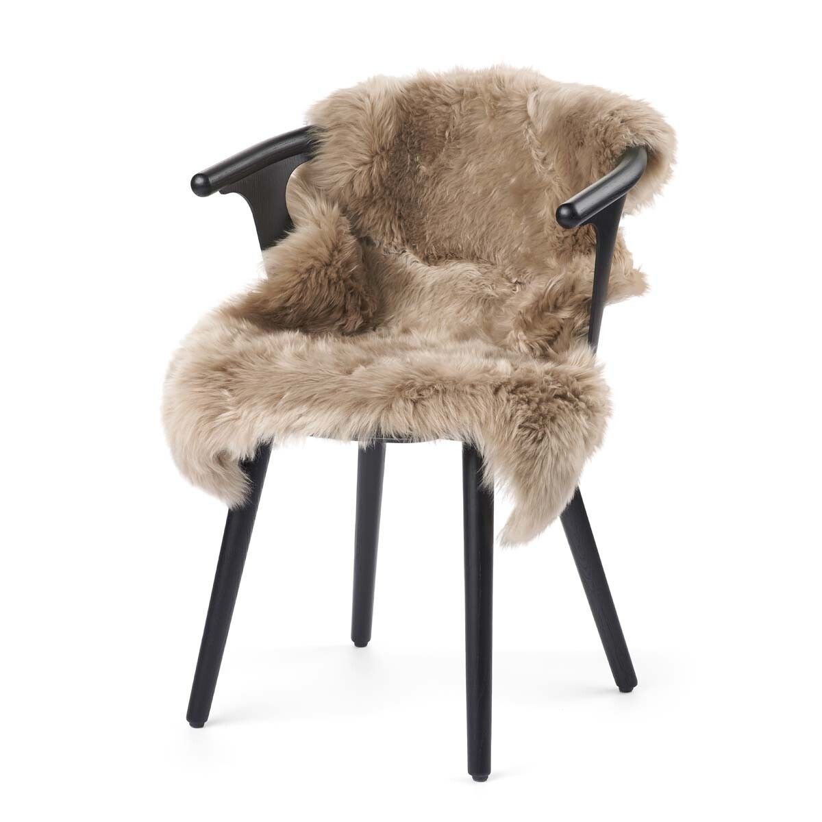 Langt saueskinn i ull 100 cm Taupe