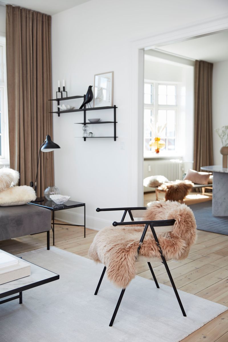 Tilpassede saueskinn, setetrekk, doble eller flere skinn sydd sammen (uten bakside eller ekstra materiale)