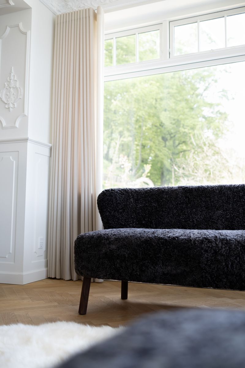 Emanuel Sofa Svart
