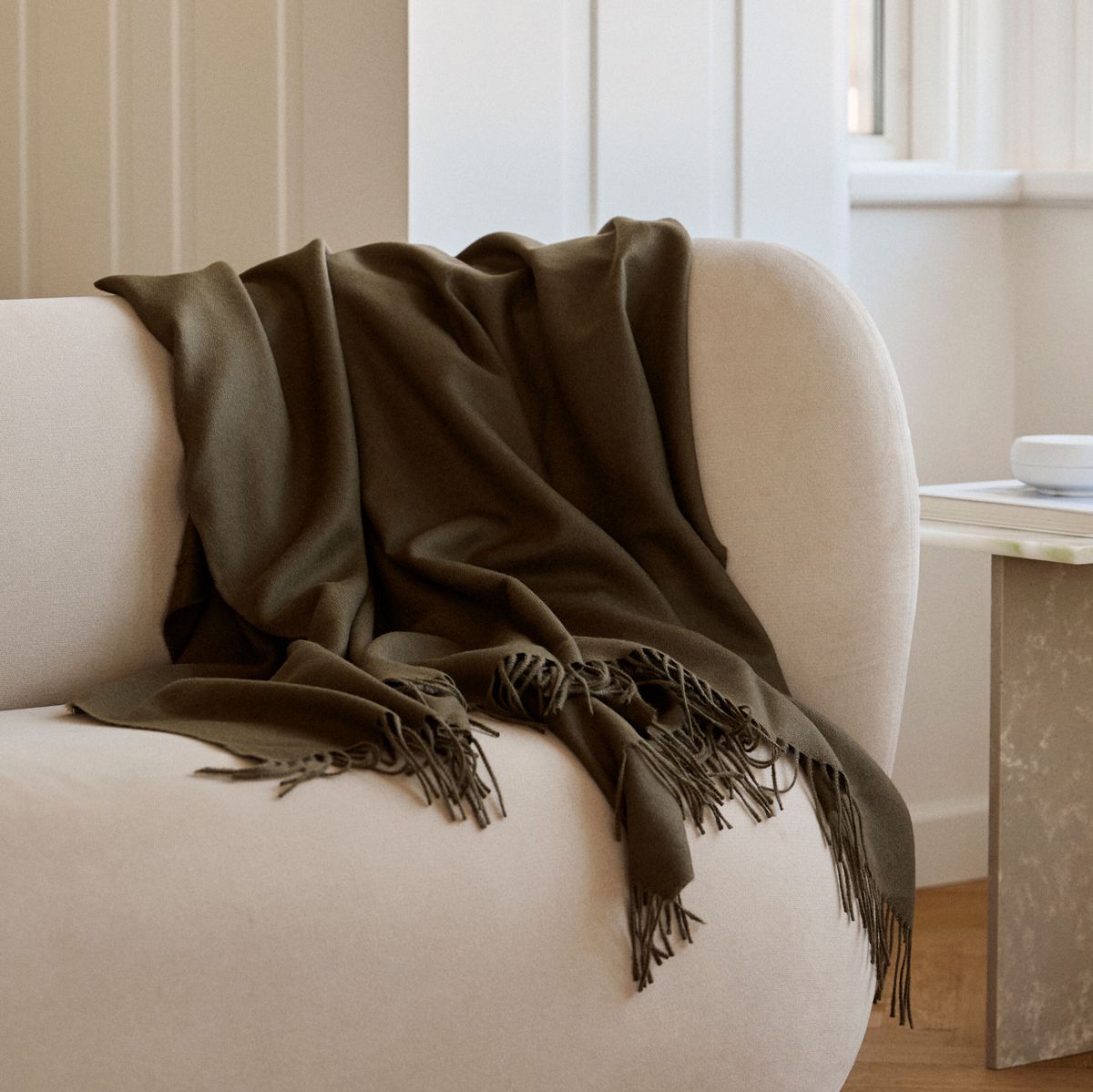 Amanda pledd | 100% baby alpakaull Mørk Grå