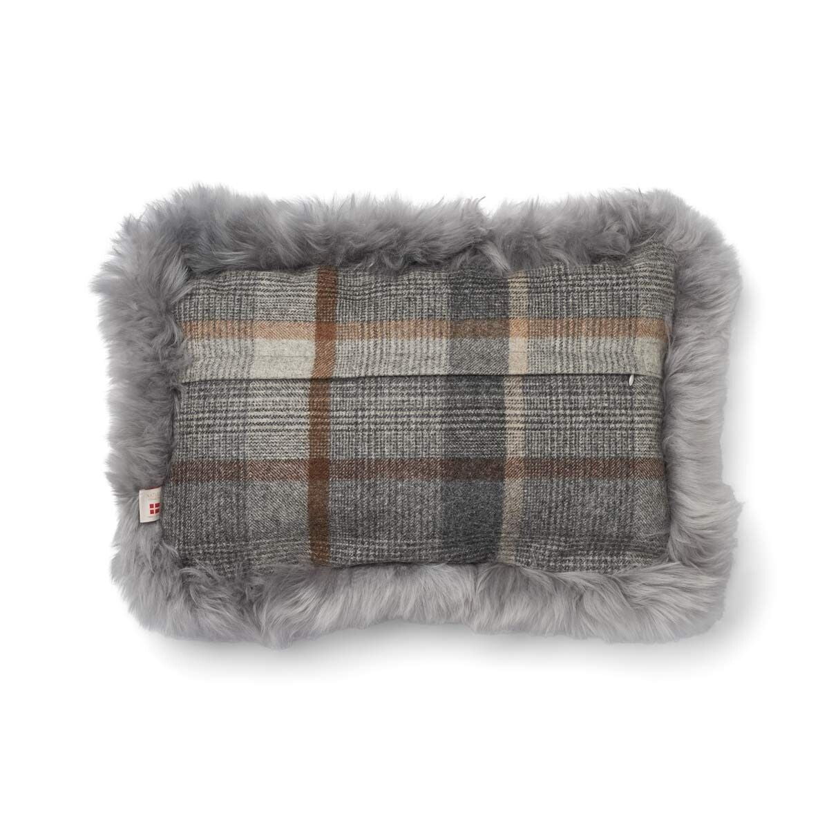 Checked Collection | Ullpute | Langhåret | Dobbeltsidig | 52x52 cm | 34x52 cm Rutet – Grå/Lys grå