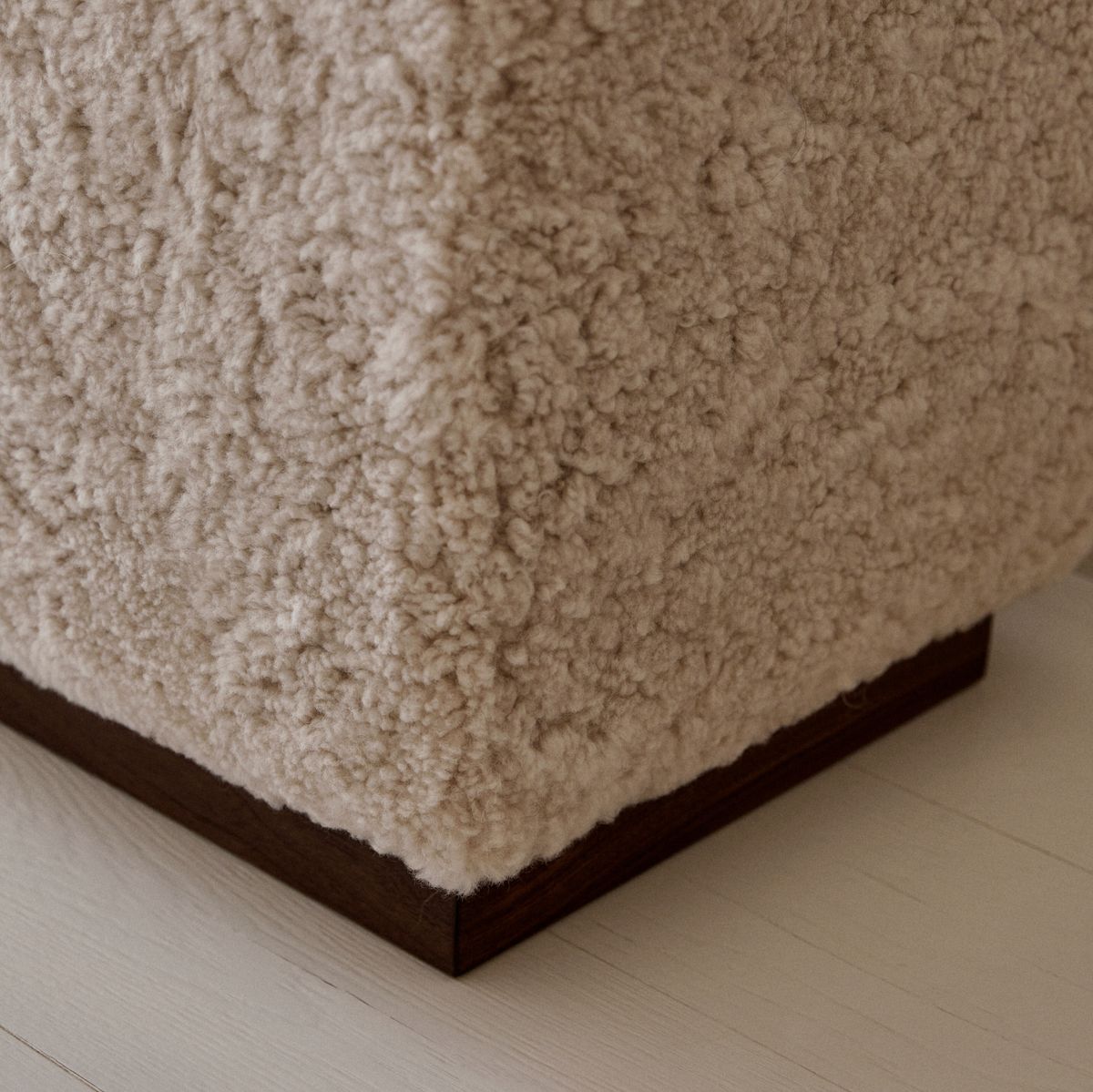 Benjamin skammel Koksgrå