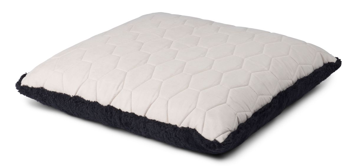 Maxi Float pute | Korthåret | New Zealand | 90x90 cm Svart