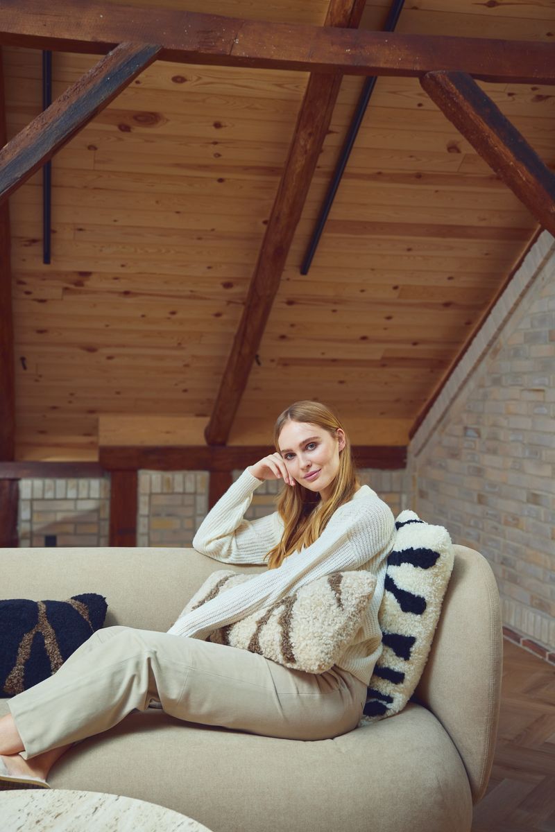 Zebra saueskinnpute | Korthåret | New Zealand | Dobbeltsidig | 30x60 cm Svart / Lysebrun