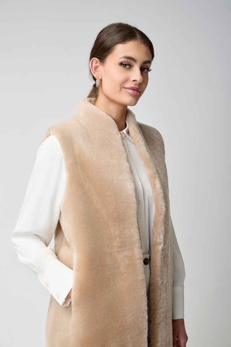 Carmen Vest Kamel