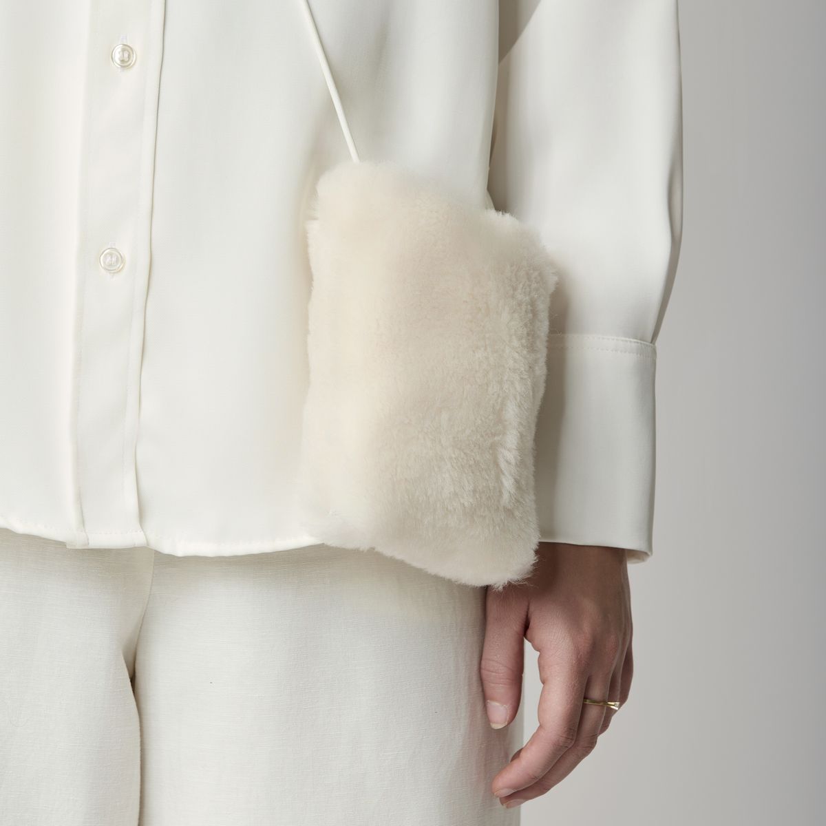 Gwen mobilveske Beige