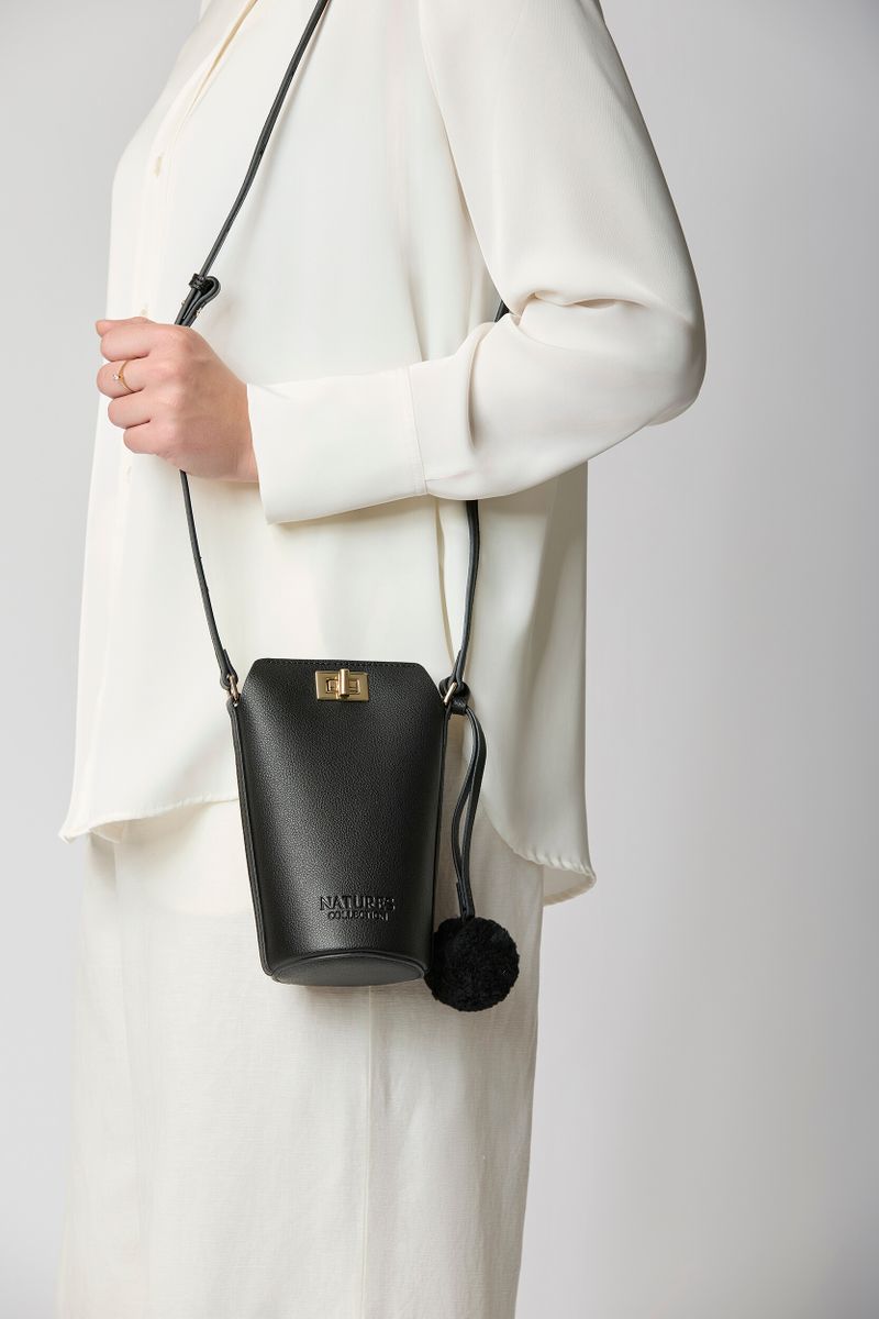 Adina Phonebag Svart